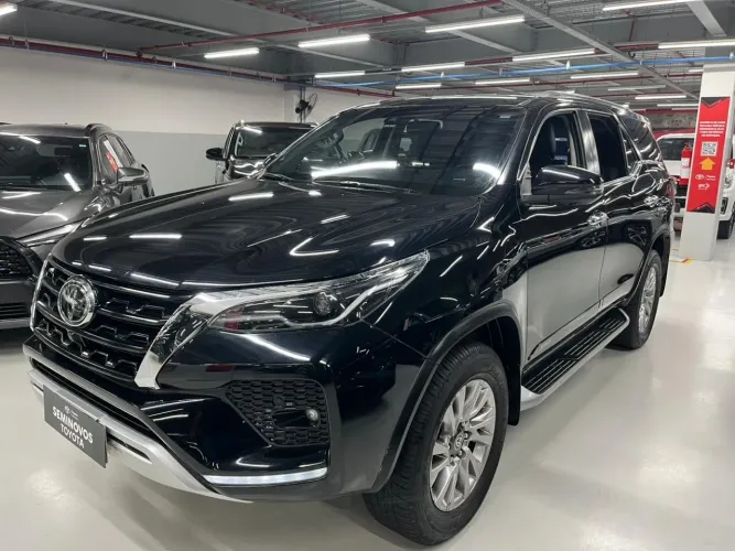 Toyota Hilux SW4 SRX 4X4 2.8 TDI 16V Dies. Aut. 2022