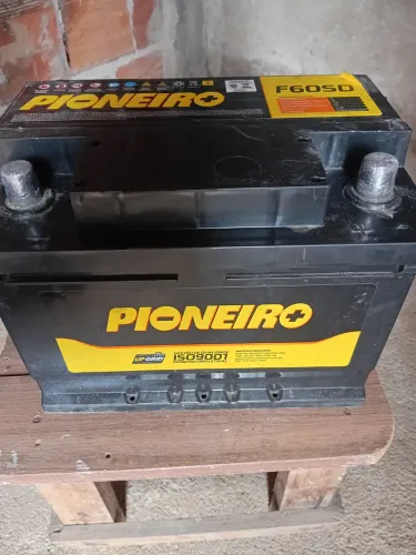 Bateria de carro 60 Amperes