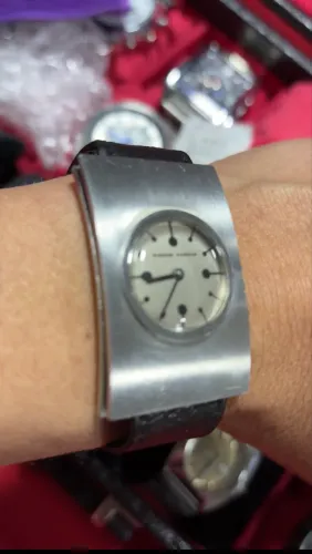 Vendo Pierre Cardin & Jaeger (restaurado)
