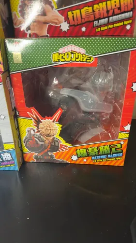 Katsuki Bakugo ARTFX J Kotobukiya 1/8 - My Hero Academia - Excelente Estado