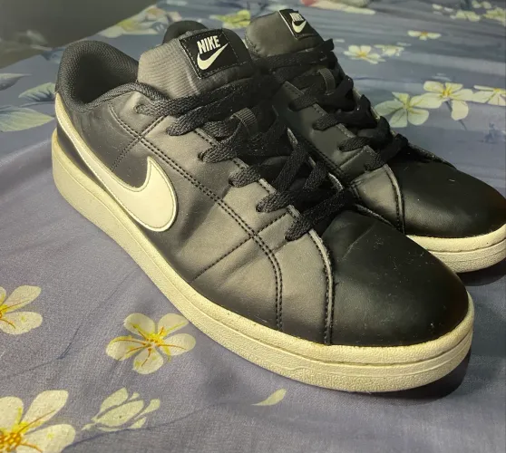 Tênis Nike Court Royale 2 Next Nature - Preto e Branco