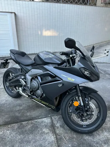 TRIUMPH DAYTONA 660 24/24