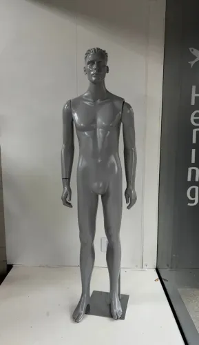 Manequins