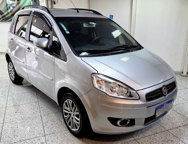 Fiat Idea Attractive 1.4 Fire Flex 8V 5P 2013
