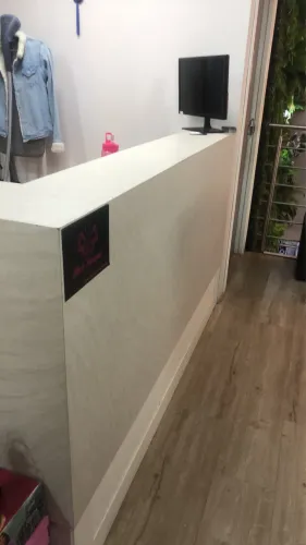 Balcão caixa em ótimo estado 