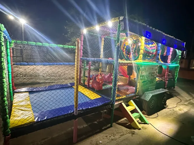 Carretinha de brinquedos
