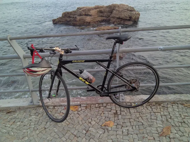 Vendo Bicicleta Gt híbrida 