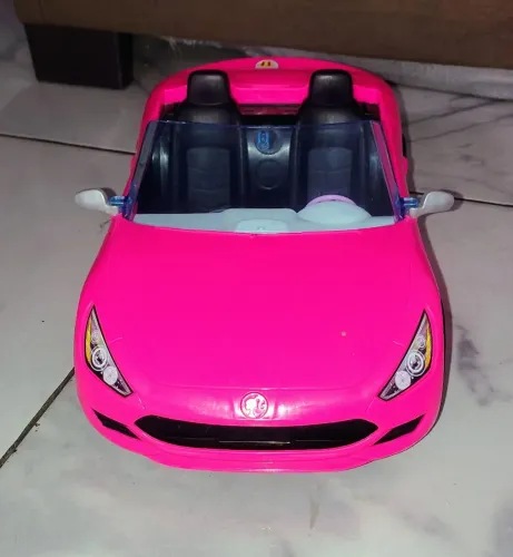Carro conversível da Barbie