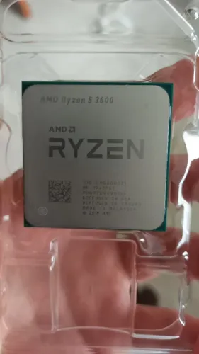 Processador Gamer Amd Ryzen 5 3600 De 6 Núcleos Pouco Uso (Usado)
