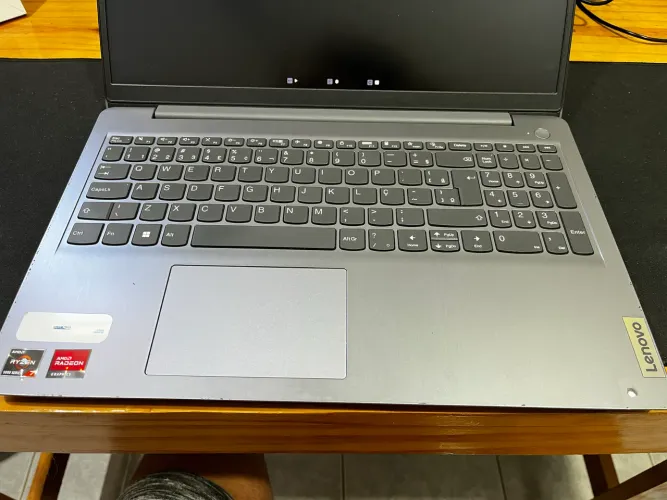 LENOVO RYZEN 7 5700u | NOTEBOOK