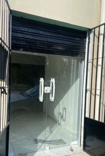 Alugo ponto comercial na cohab