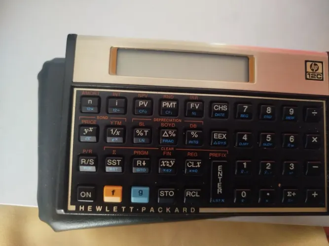 Calculadora Suíça HP12C gold 