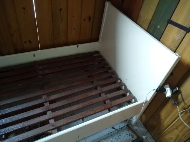 Cama solteiro madeira maciça 