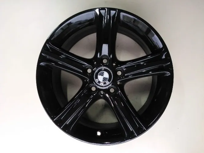 Rodas Esportivas BMW 320 5x120 17x7,5 37 Preta Brilhante Seminova JG59 