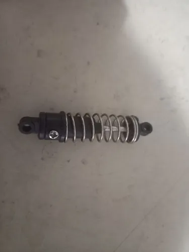 Postes e amortecedores automodelos Tamyia 