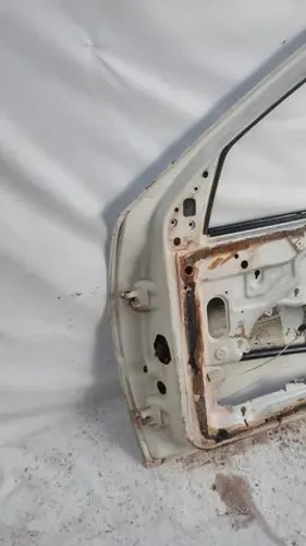 Porta dian direita Gol\Parati bola\Saveiro 95\06 com detalhe