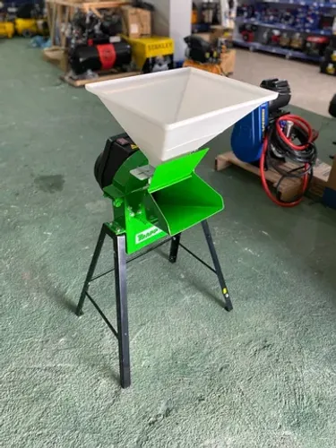 Triturador Forrageira 1.5cv 220v Monofásico C/Peneiras - Toyama (Loja)