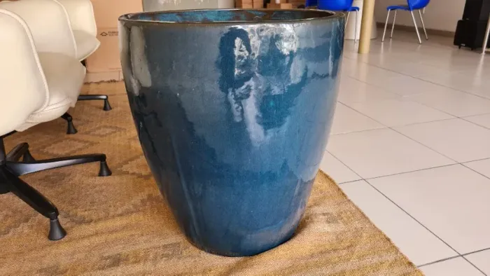 Vaso Vietnamita com 60 altura 56 diâmetro
