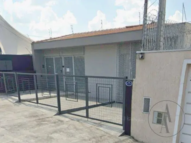 Casa com 5 dormitórios - Vila Jardini