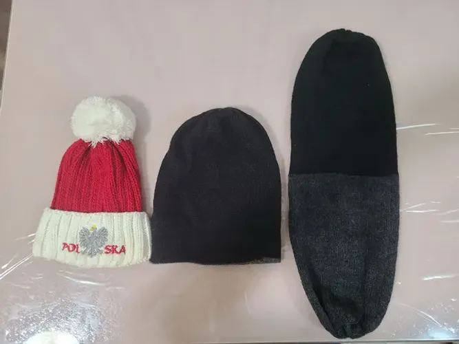 Kit com Duas Toucas de Frio em Tricô 