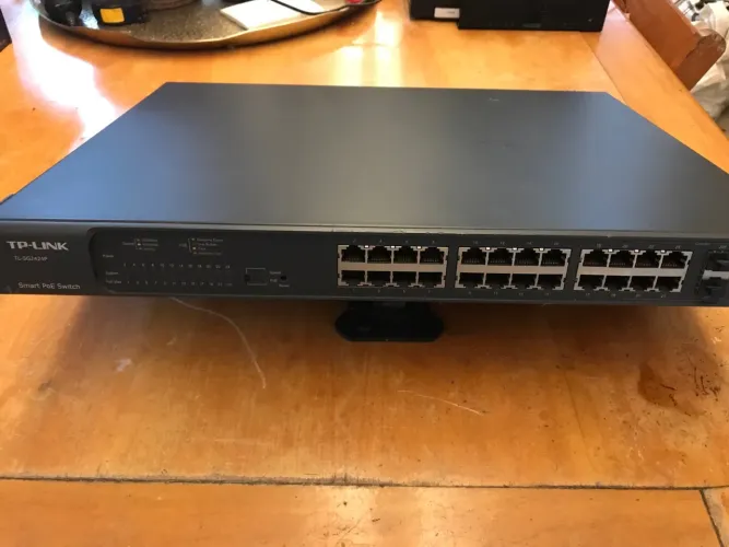 Switch POE 24 Portas Gigabit