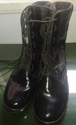 Coturno atalaia com palmilha especial usado
