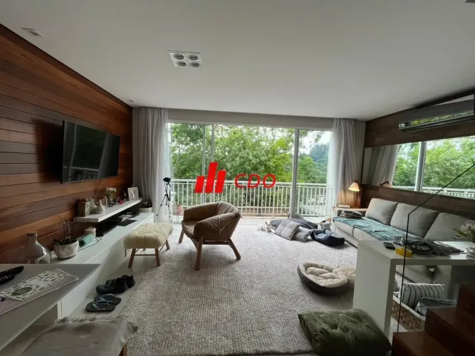 Condomínio Paulistano casa a venda São Paulo-SP: 03 quartos, 01 suíte, 3 salas, 3 banheiro