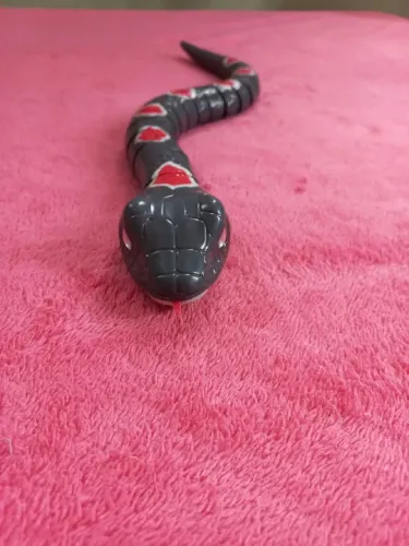 Brinquedo Cobra Eletrônica com Movimento - Robô Alive - Preta - Candide
