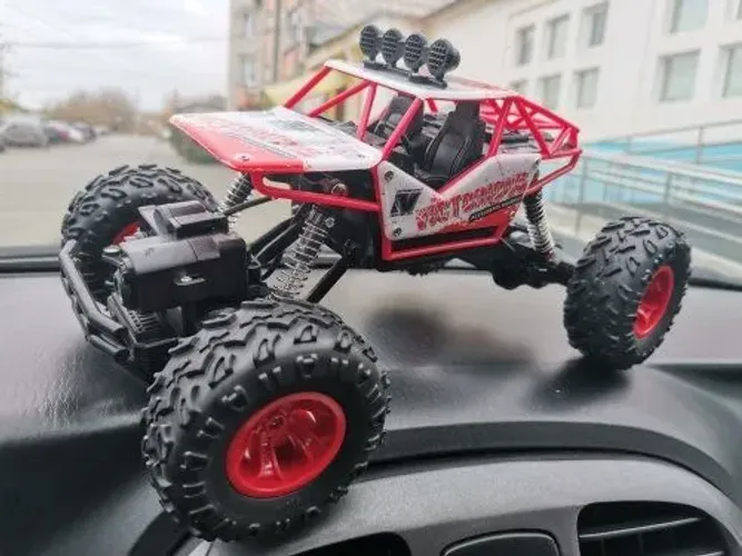 Carro Controle Remoto com suspensão 28Cm Monster Truck 15km/h