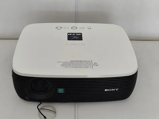 Projetor Sony Seminovo VPL-ES3 Revisado, Imagem Impecável e Lâmpada Nova Com Garantia