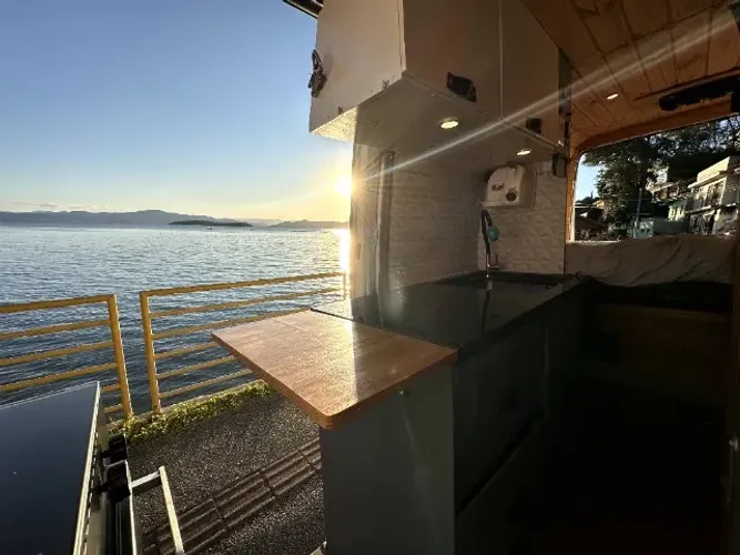 Motorhome Iveco Daily 2013 (2021) com Starlink