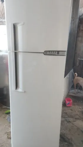 Geladeira Branca - Ideal para sua casa