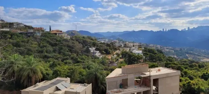 CASA PARA VENDA EM CONDOMÍNIO FECHADO EM NOVA LIMA/MG