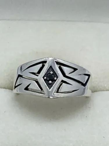 Lindo anel de prata 925 com pedra preta tamanho 23