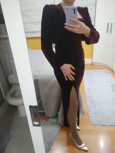 Vestido veludo com casaquete bordô 