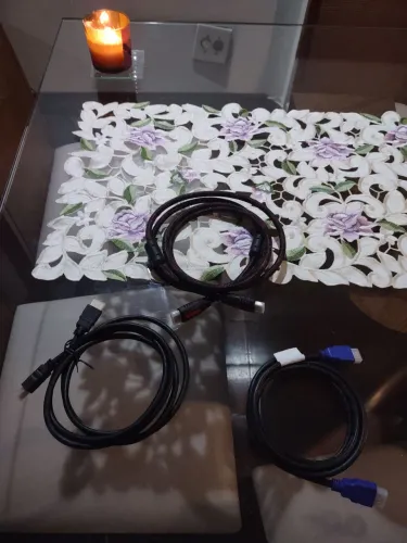 Lote com 3 cabos HDMI para Computador