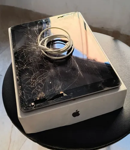 iPad 9° geração (LEIA A DESCRIÇÃO)