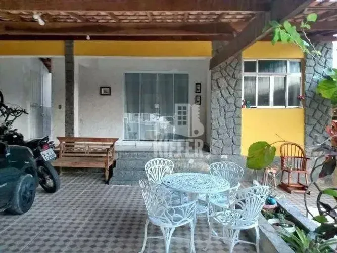 Casa com 4 quartos à venda, 180 m² por R$ 400.000 - Fonseca - Niterói/RJ