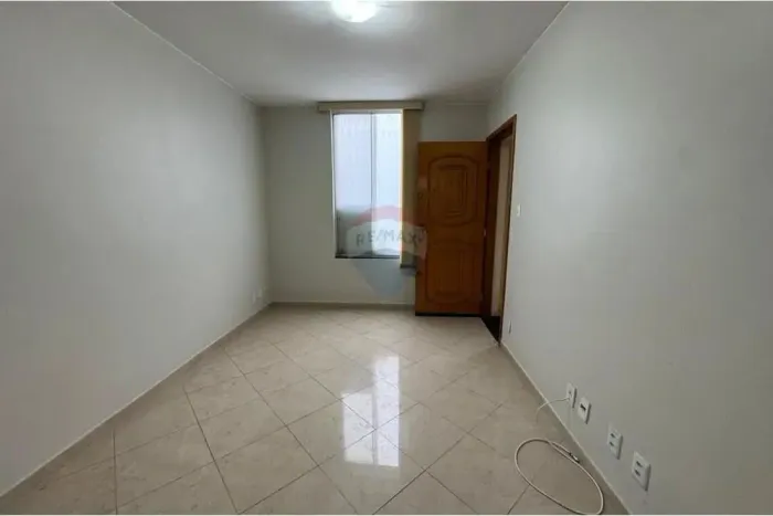 SQS 413 Apartamento vazado térreo 2 QUARTOS Asa Sul aceita financiamento