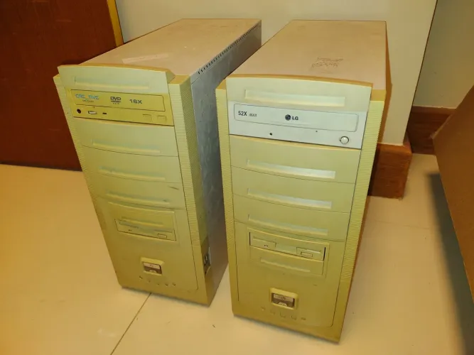 Computadores Desktop - Pacote com 2