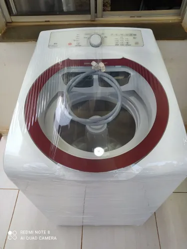Vendo máquina Brastemp moderna 11 kg