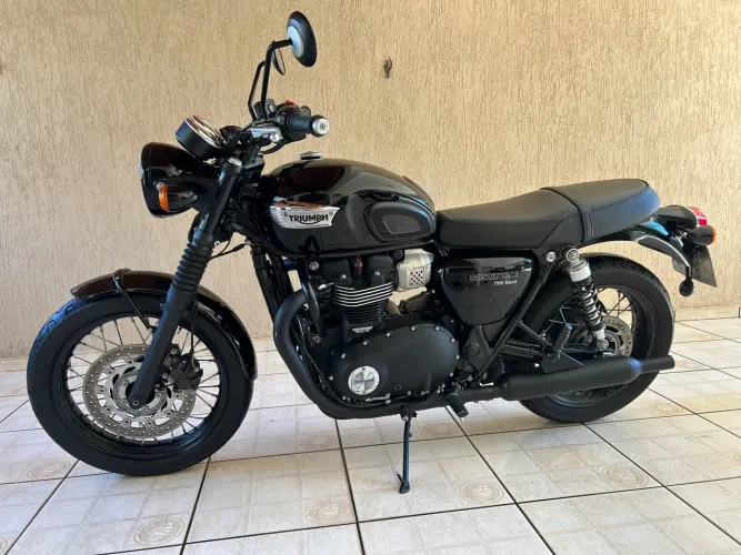 Triumph Bonneville T100 Black 2020 - Impecável