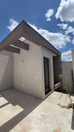 Casa novinha a venda no Sagrado Coração