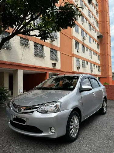 Toyota Etios XLS Sedan 1.5 Flex 16V 4P Mec. 2014