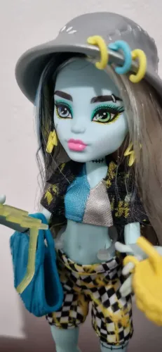 Boneca Frankie Stein Monster High scare-adise