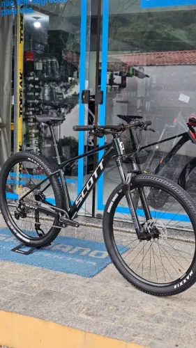 Bicicleta Scott Scale 935 2026