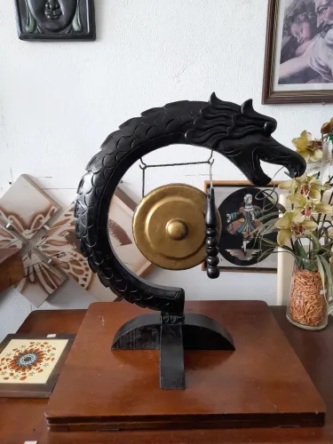 Gongo de madeira dragão de mesa