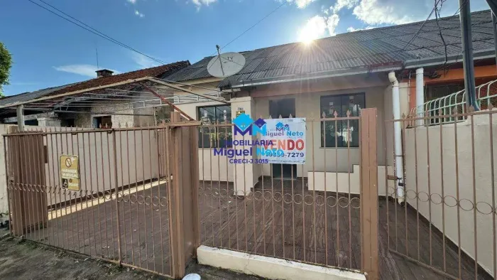 Casa à venda na Avenida Presidente Dutra  Centro da Cidade