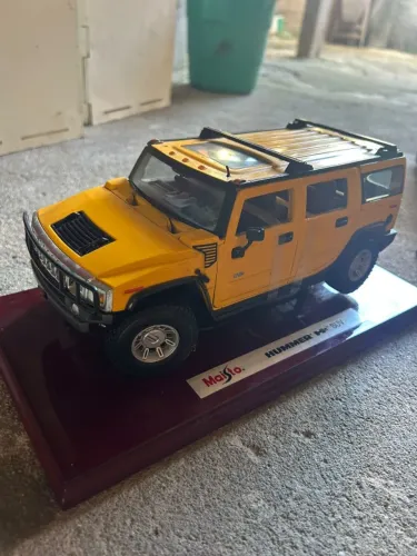 Miniatura Maisto Hummer H2 Suv, Escala 1:18