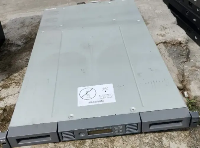HP Storageworks MSL2024 Tape Library LVLDC-0501/ 1X LTO5